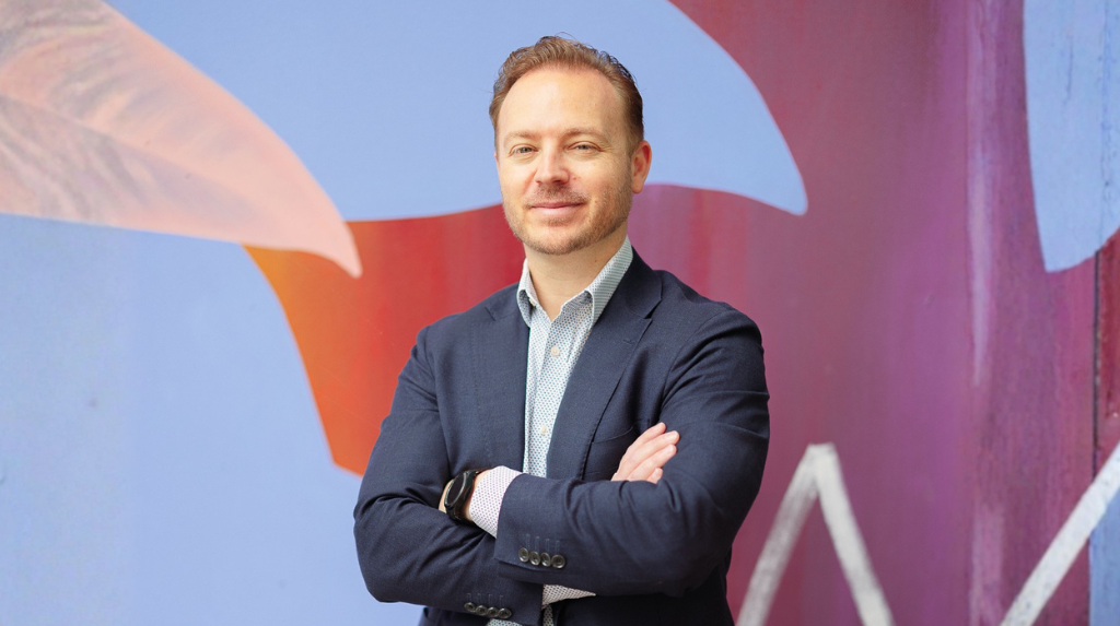 Workers ‘Hugging’ Jobs They Don’t Love